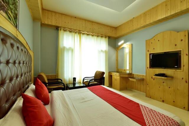 Hotel Bodh International Manāli Extérieur photo