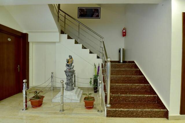 Hotel Bodh International Manāli Extérieur photo